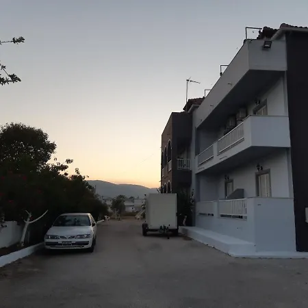 Jack'S Apartments Апартаменты *